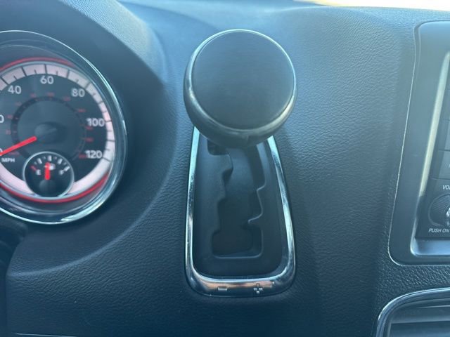 Used 2019 Dodge Grand Caravan SXT image 19