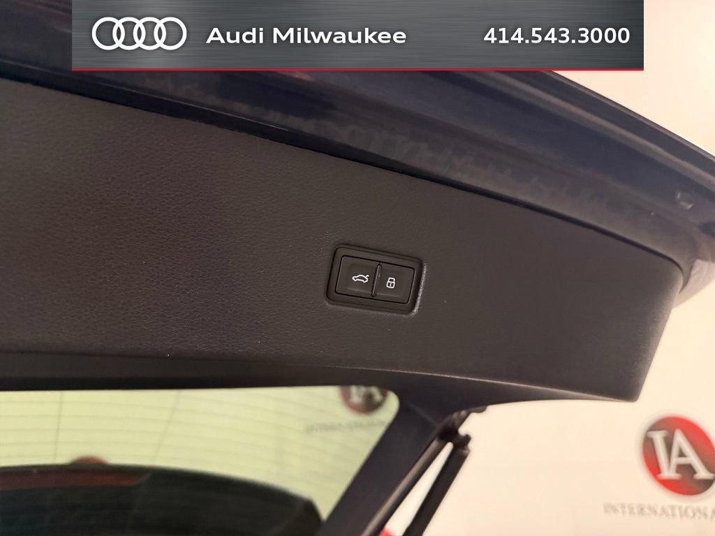 Used 2024 Audi SQ8 Prestige AWD/4WD image 41