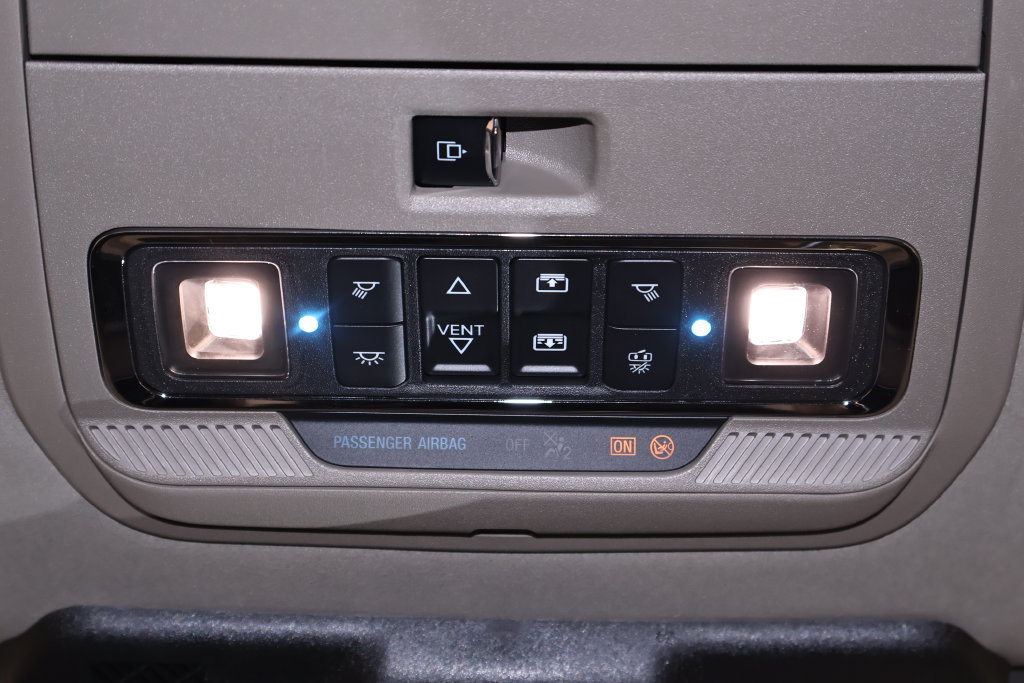 Certified 2025 Ford F350 Platinum w/ Platinum Plus Package AWD/4WD image 44