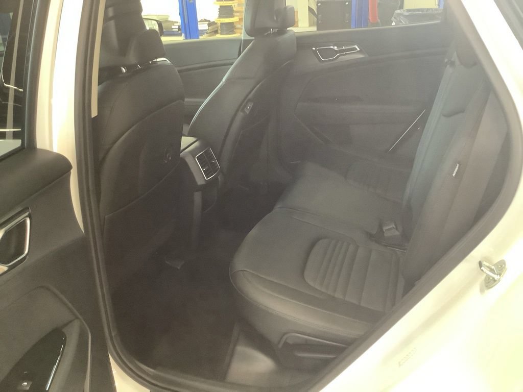 Certified 2024 Kia Sportage SX AWD/4WD image 20