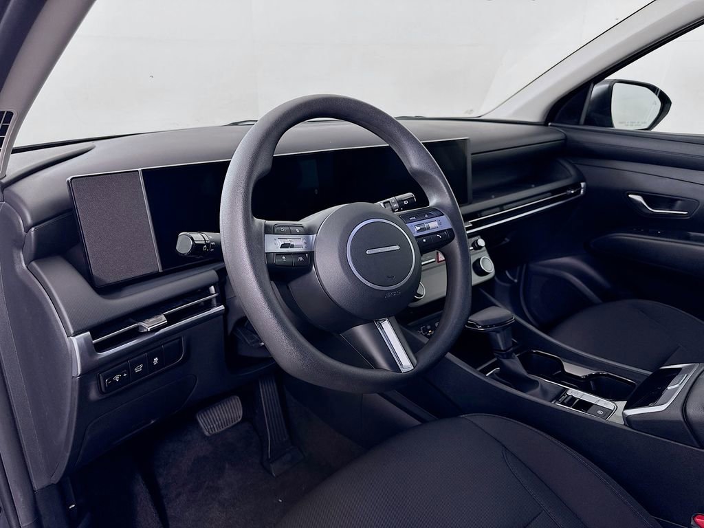 Certified 2025 Hyundai Tucson SEL FWD image 9