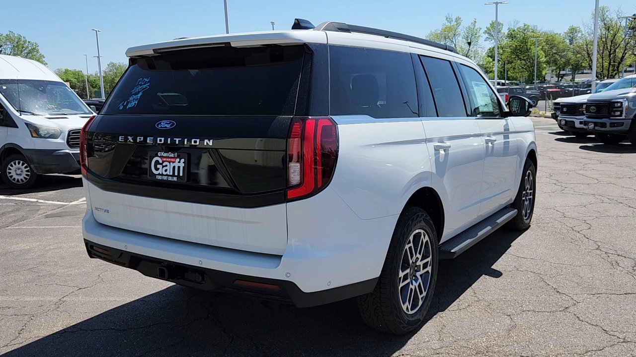 New 2025 Ford Expedition Active image 24
