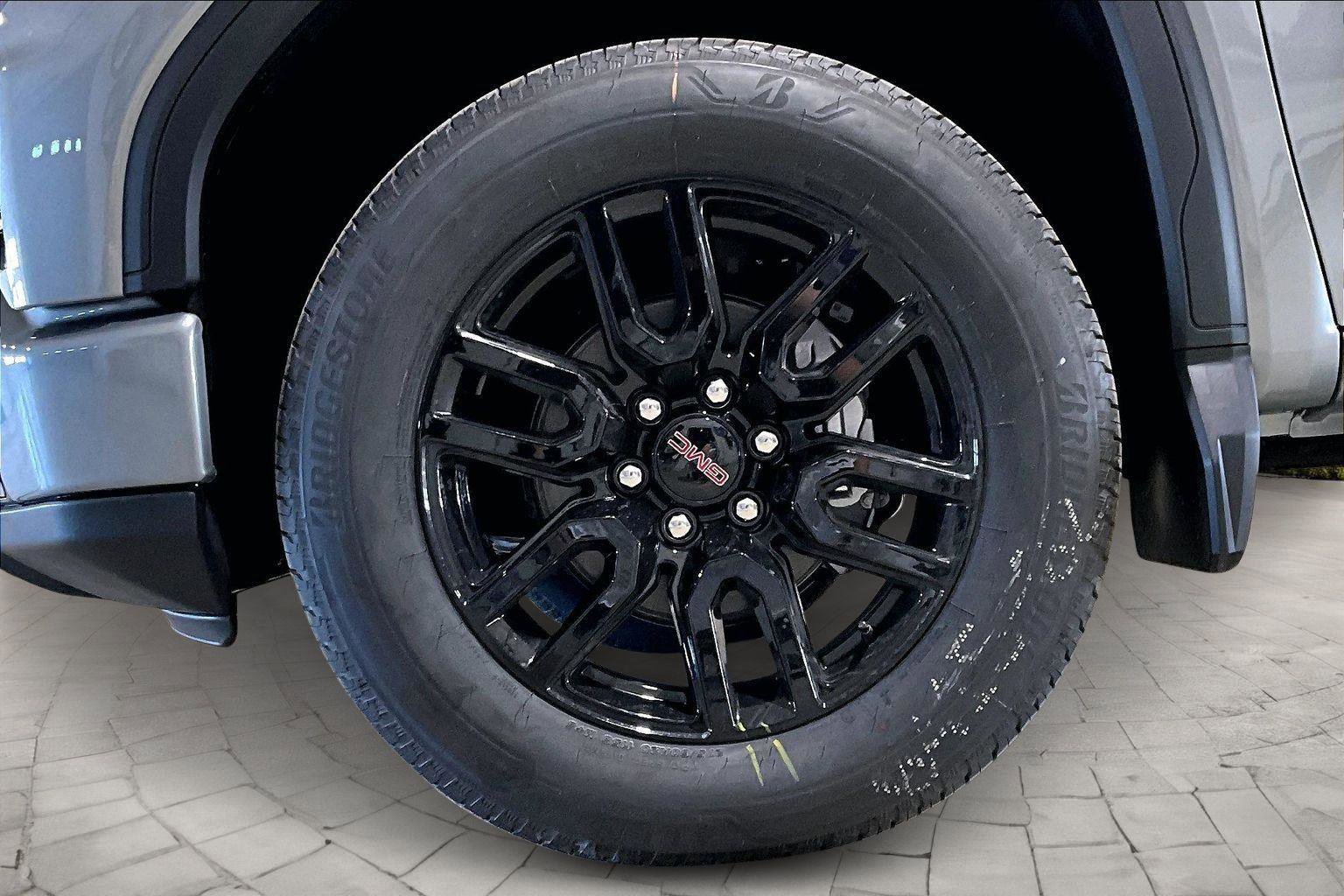 New 2026 GMC Sierra 1500 Elevation w/ Preferred Package image 16