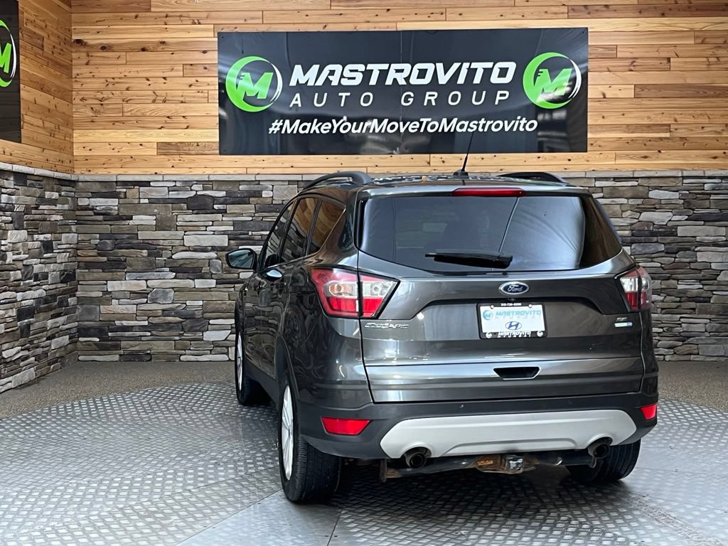 Used 2017 Ford Escape SE w/ SE Leather Comfort Package AWD/4WD image 18