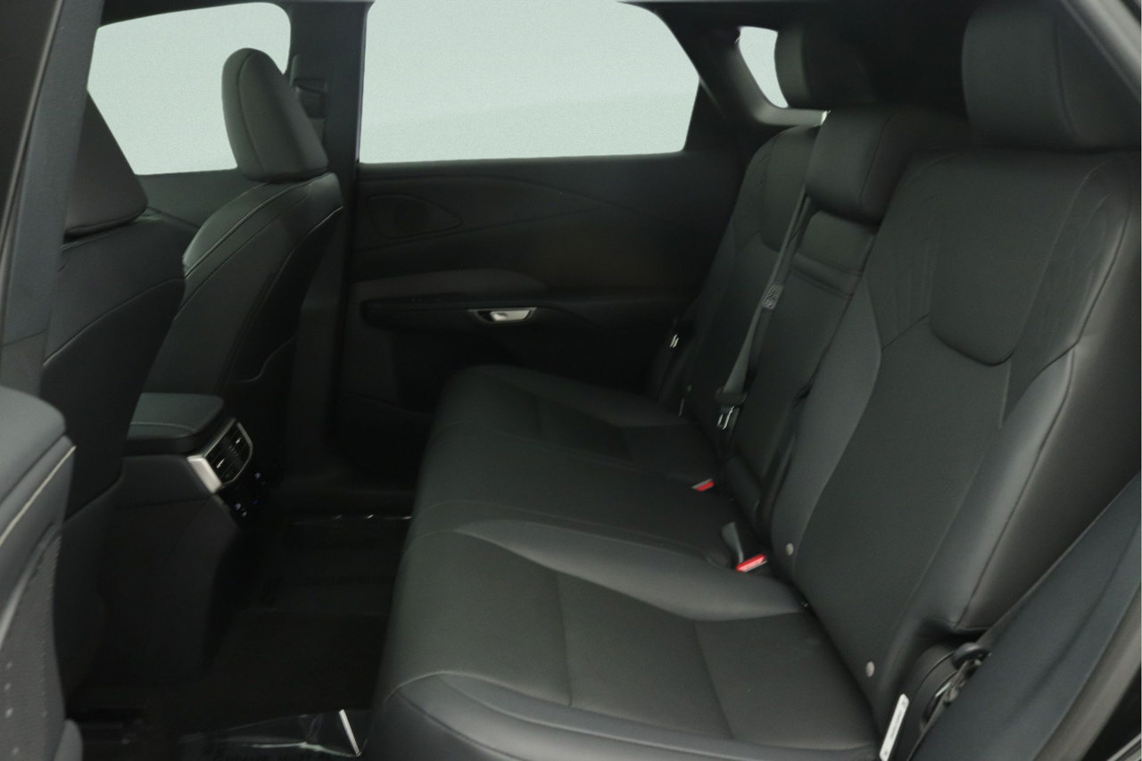 Used 2025 Lexus RX 350 FWD w/ Technology Package image 31