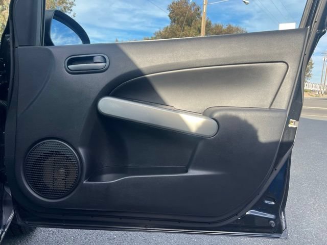 Used 2014 MAZDA MAZDA2 Sport FWD image 27