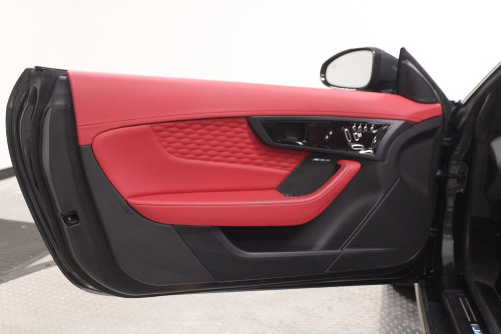 Used 2024 Jaguar F-TYPE R AWD/4WD image 17