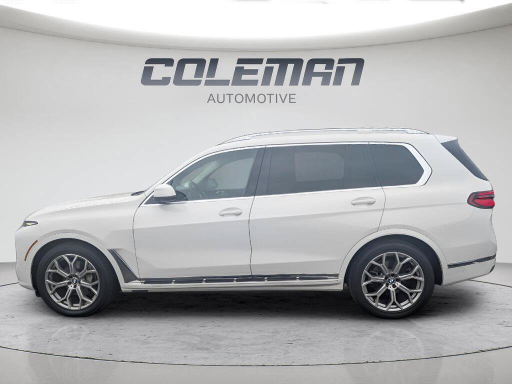 Used 2025 BMW X7 xDrive40i AWD/4WD image 6