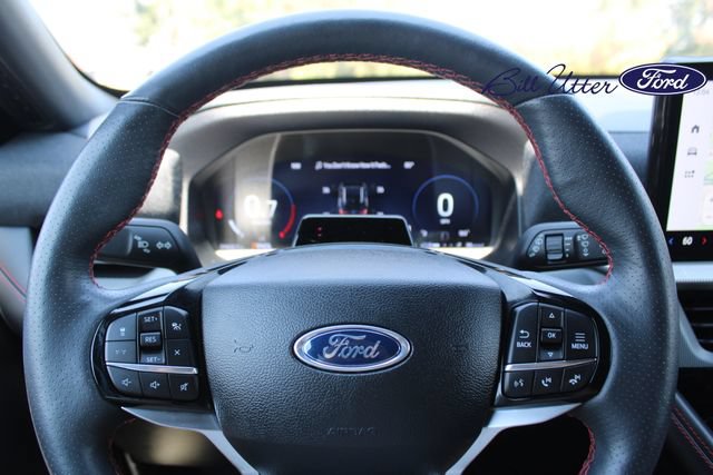 Used 2025 Ford Explorer ST-Line w/ ST-Line Street Pack AWD/4WD image 10