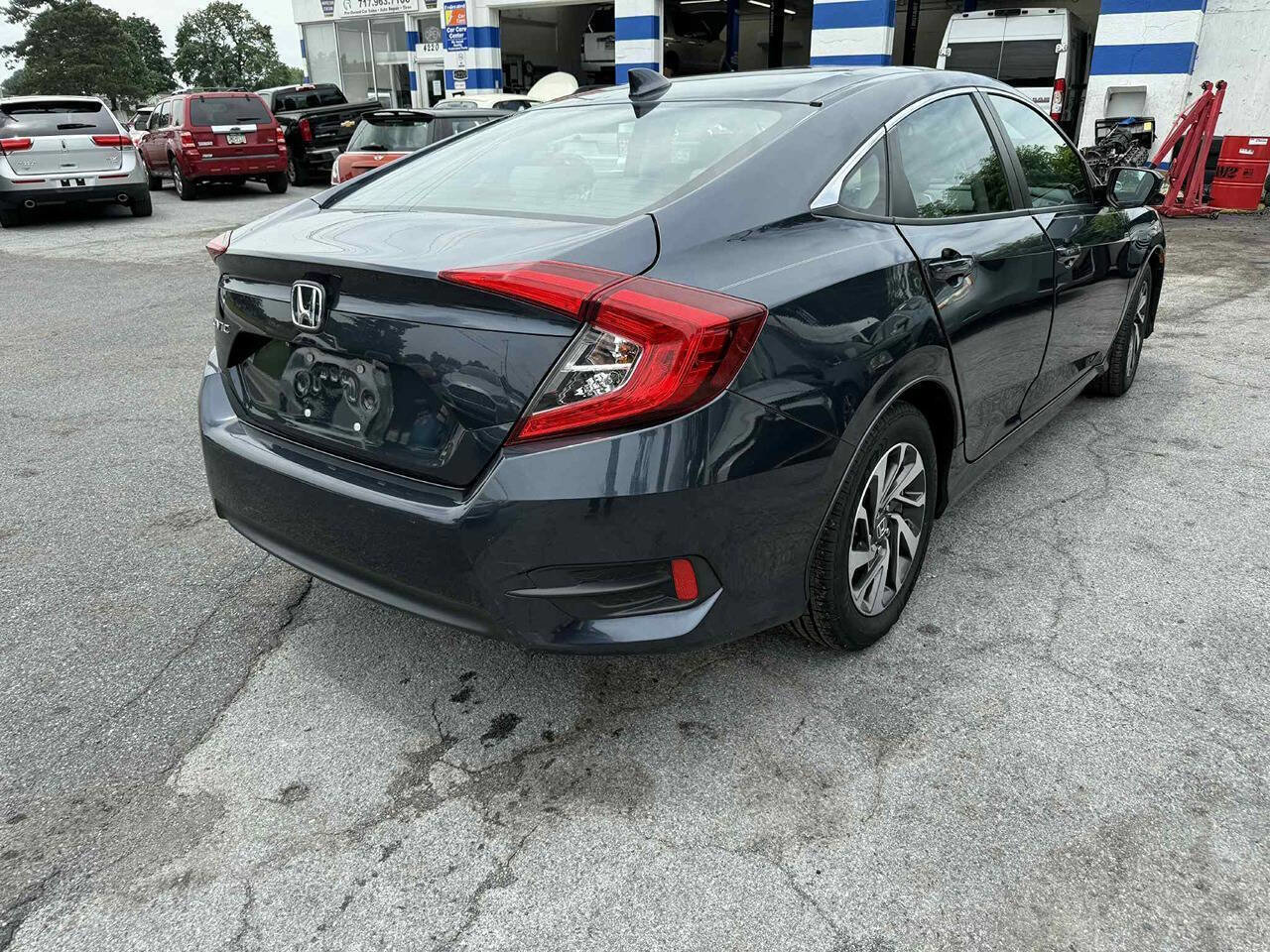 Used 2017 Honda Civic EX image 4