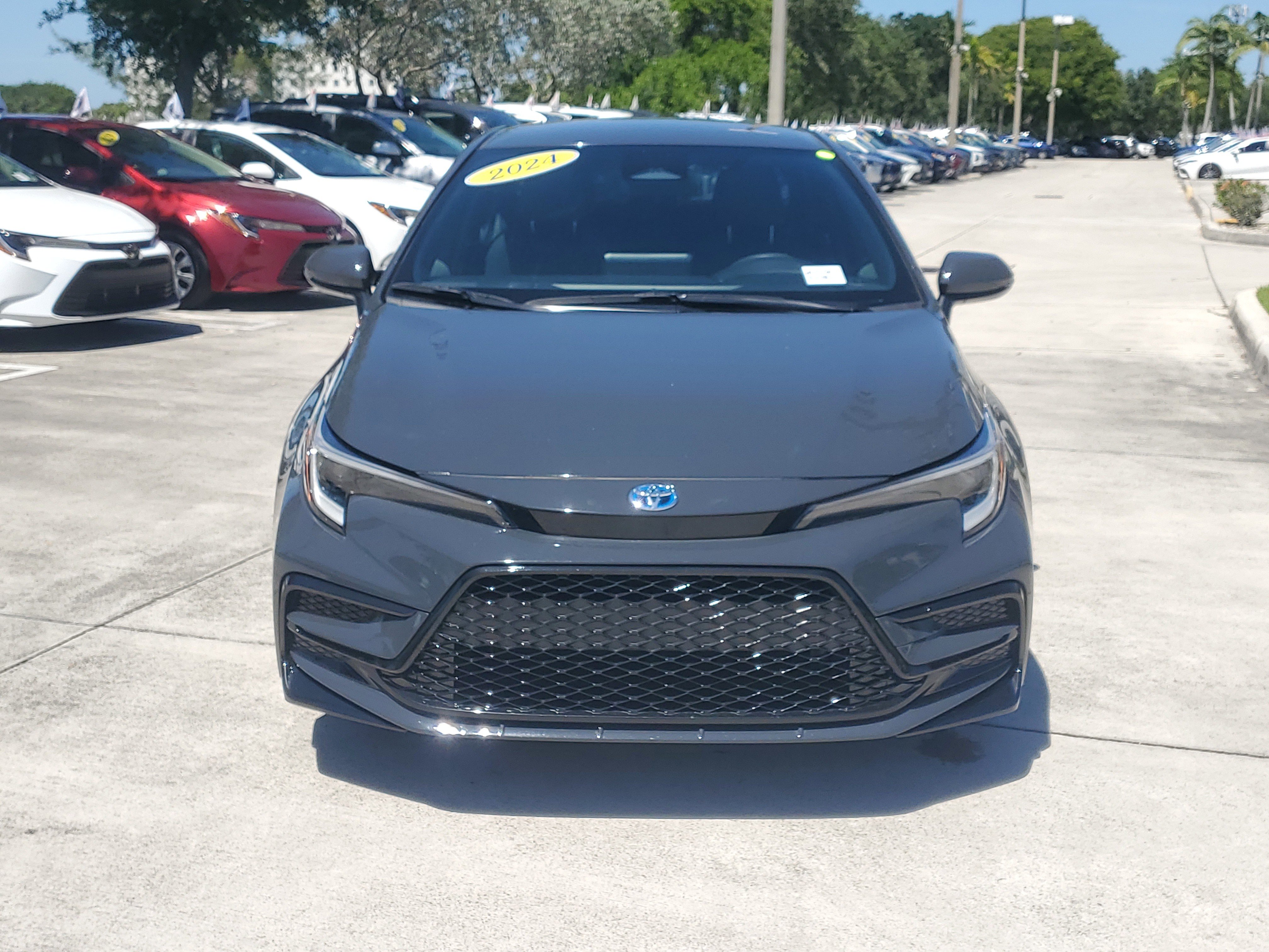 Certified 2024 Toyota Corolla SE FWD image 8