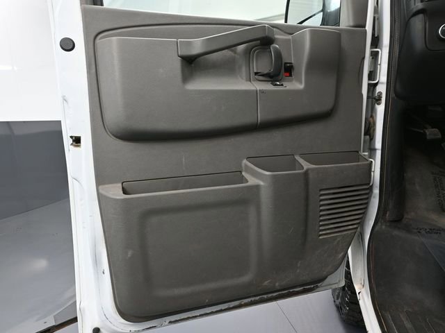 Used 2017 Chevrolet Express 3500 LT w/ LT Preferred Equipment Group RWD image 19