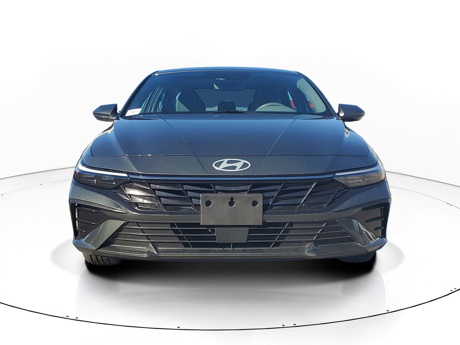 Used 2025 Hyundai Elantra SEL image 2