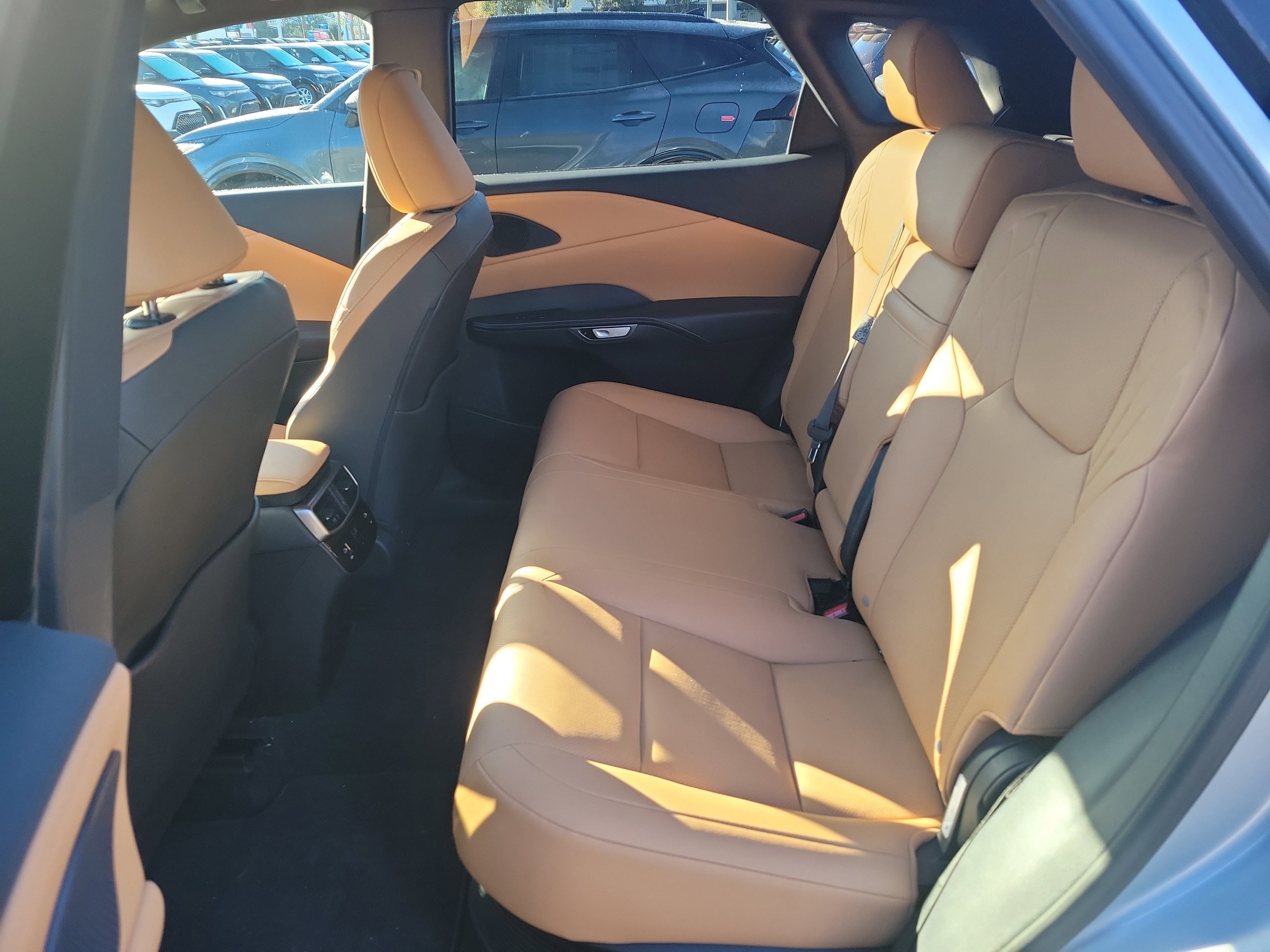 Used 2025 Lexus RX 350h image 16