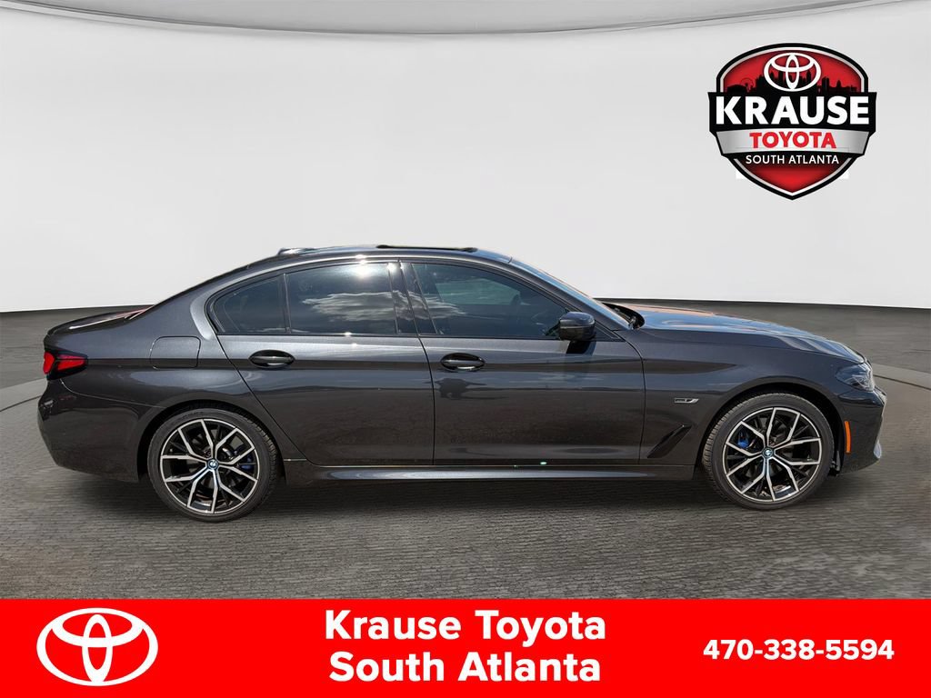 Used 2023 BMW 530e xDrive w/ Premium Package AWD/4WD image 9