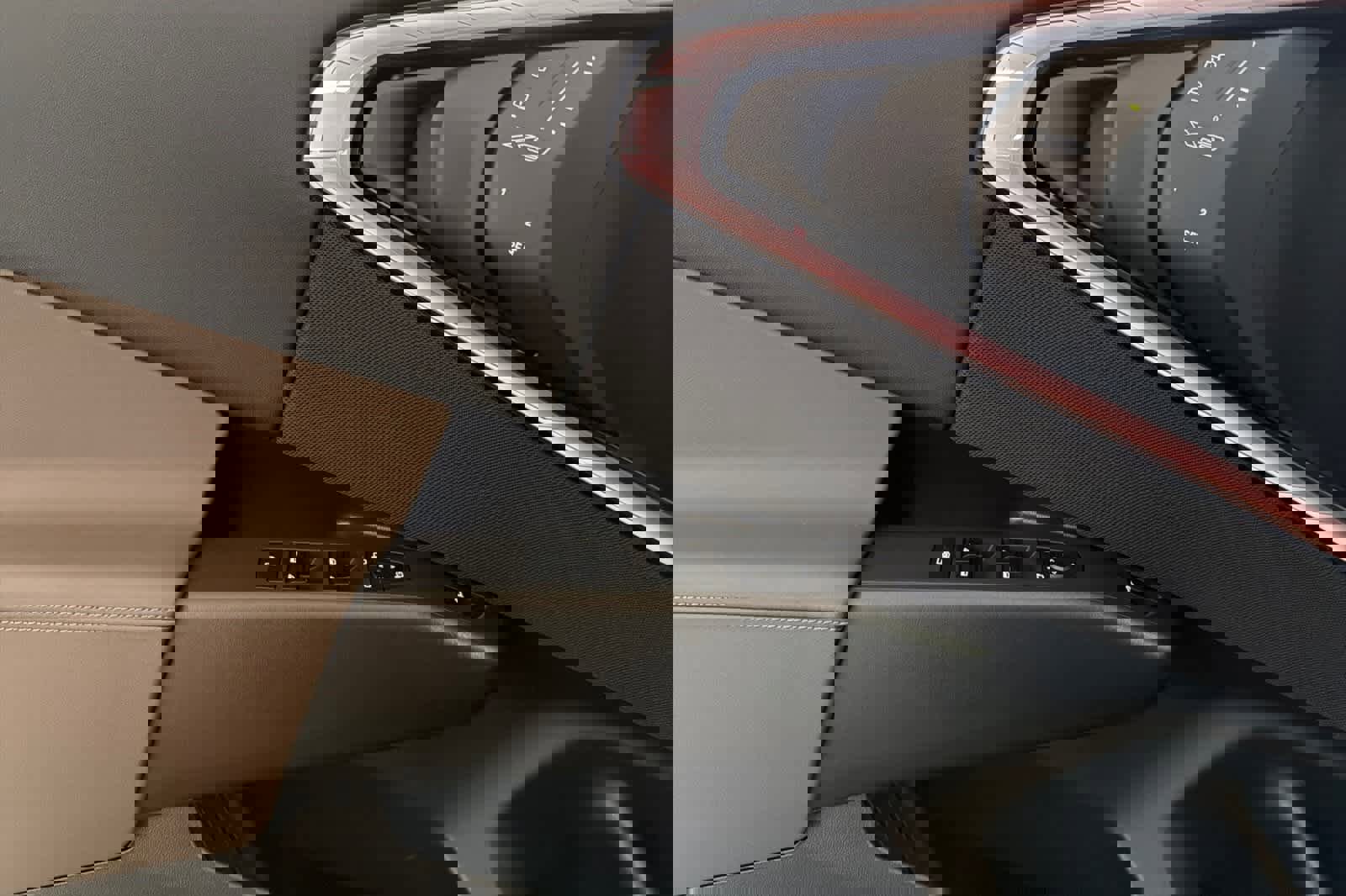 Used 2025 BMW X3 xDrive30i w/ Convenience Package image 12