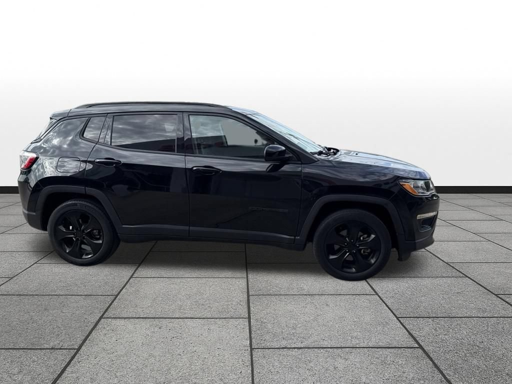 Used 2021 Jeep Compass Latitude FWD image 4