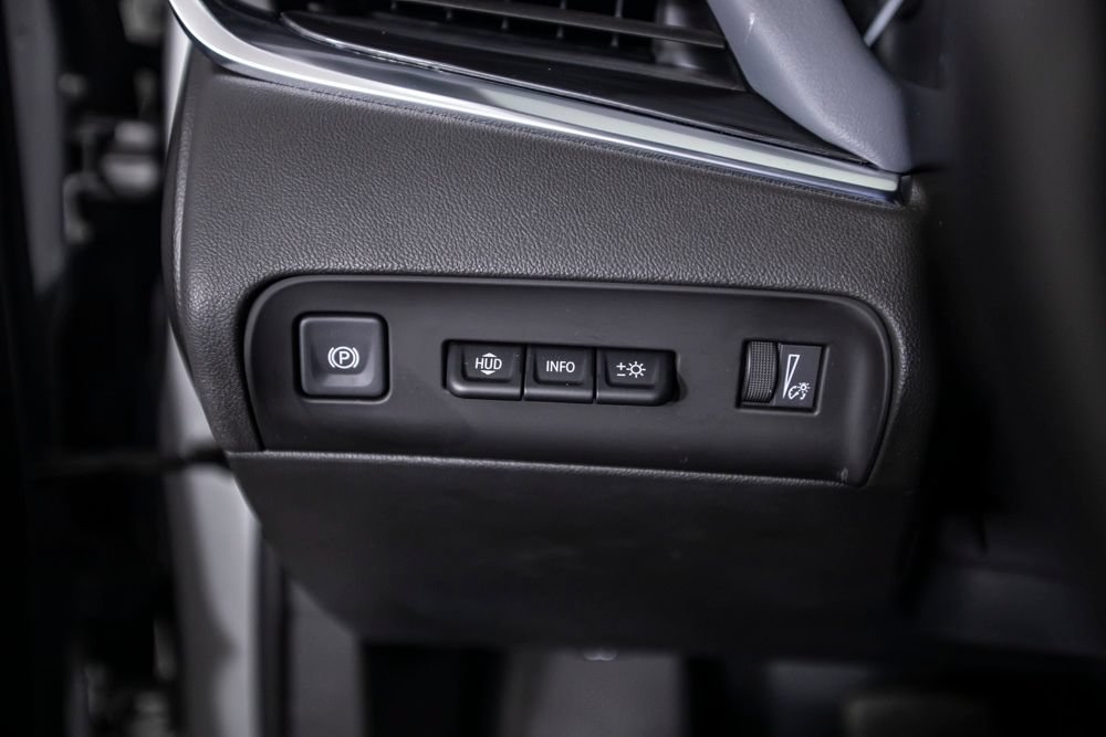 Used 2022 Buick Enclave Premium w/ Surround and Sites Package AWD/4WD image 38