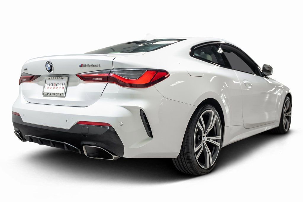 Used 2023 BMW 440i xDrive Coupe w/ Premium Package image 8