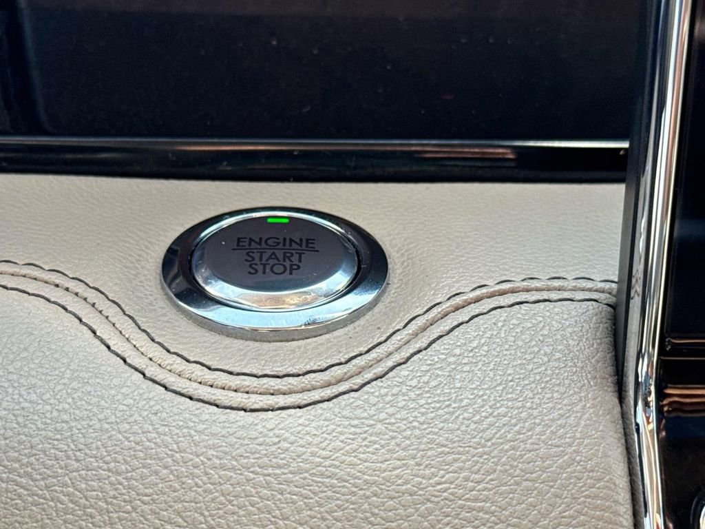 Certified 2023 Lincoln Navigator Reserve image 30
