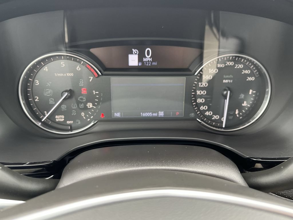 Used 2025 Cadillac XT5 Premium Luxury AWD/4WD image 15
