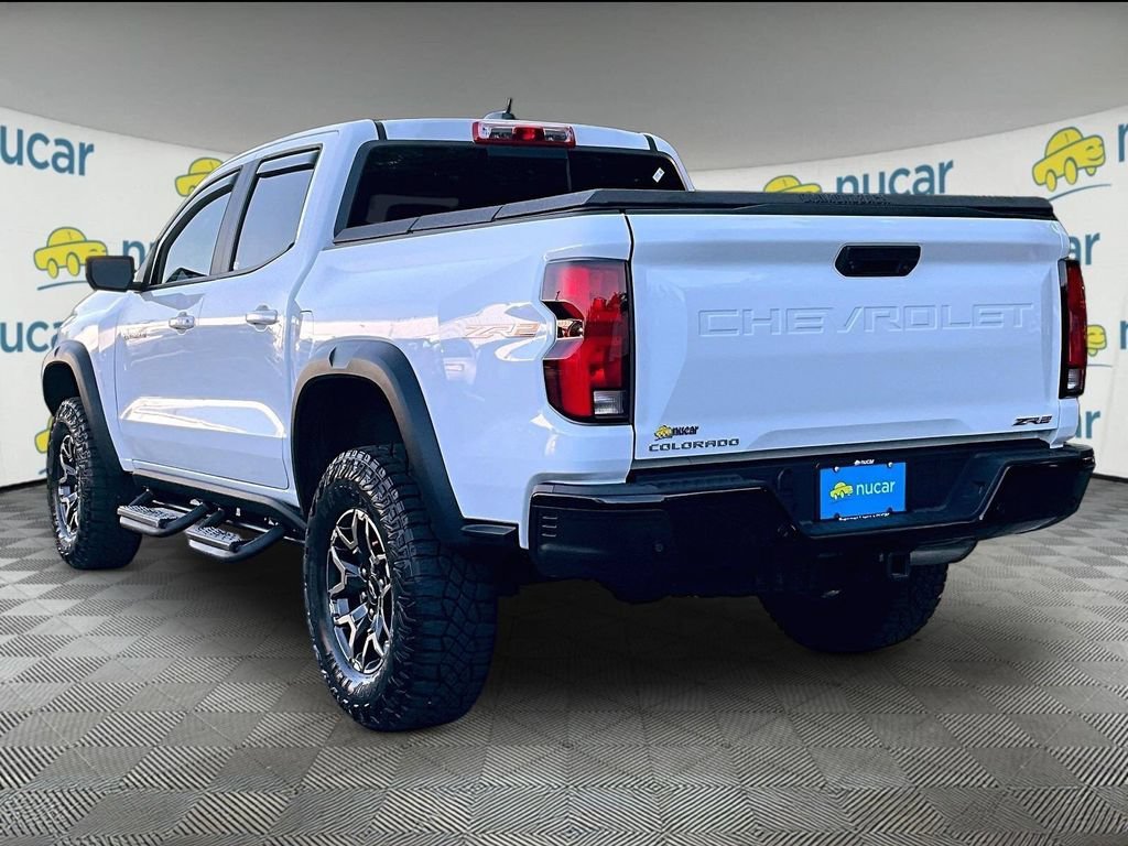 Used 2024 Chevrolet Colorado ZR2 w/ ZR2 Convenience Package III AWD/4WD image 4