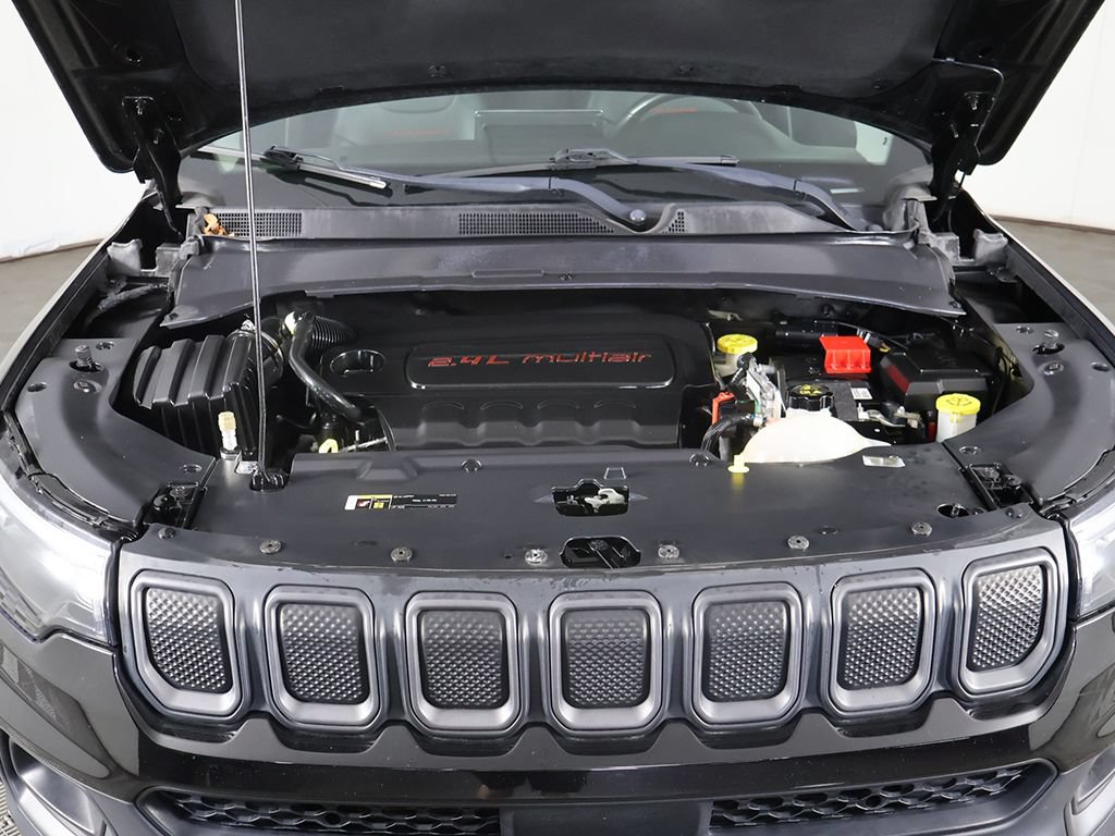 Used 2022 Jeep Compass Trailhawk w/ Trailhawk Convenience Group AWD/4WD image 18