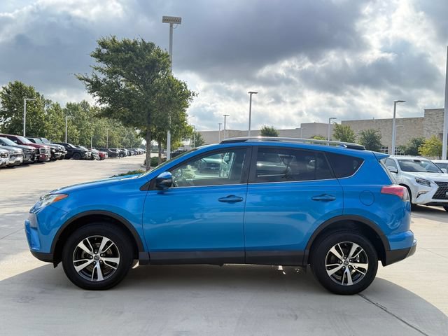 Used 2018 Toyota RAV4 XLE w/ Plus Extra Value Package FWD image 4