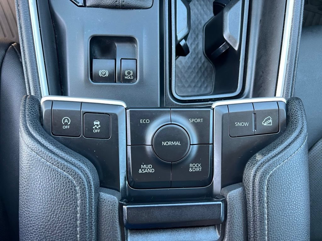 Used 2024 Toyota Grand Highlander AWD image 35