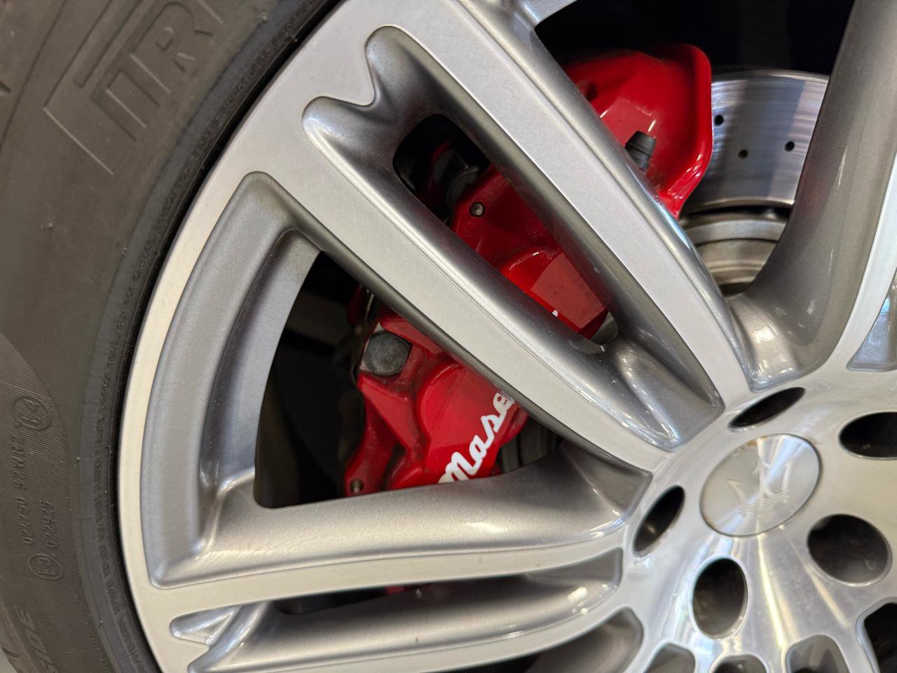 Used 2019 Maserati Ghibli S Q4 AWD/4WD image 20