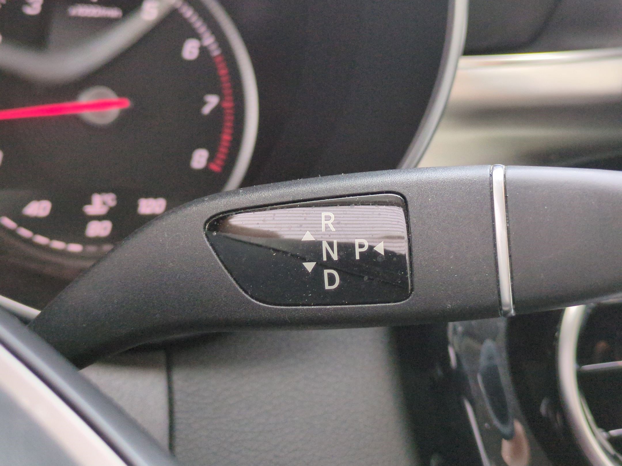 Used 2015 Mercedes-Benz C 300 4MATIC Sedan image 27