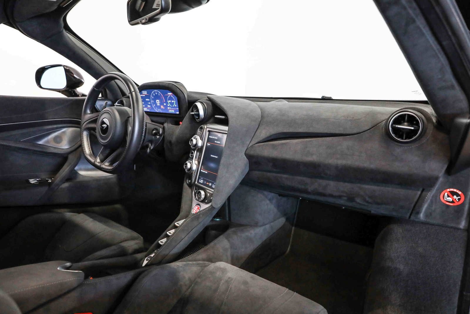 Used 2019 McLaren 720S RWD image 39