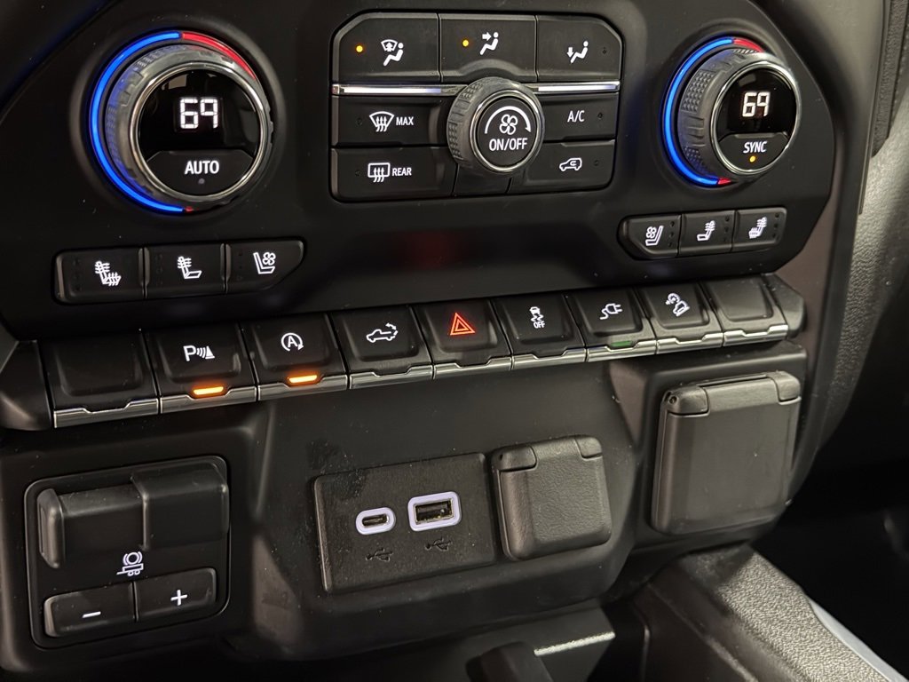 Used 2021 Chevrolet Silverado 1500 LTZ image 15