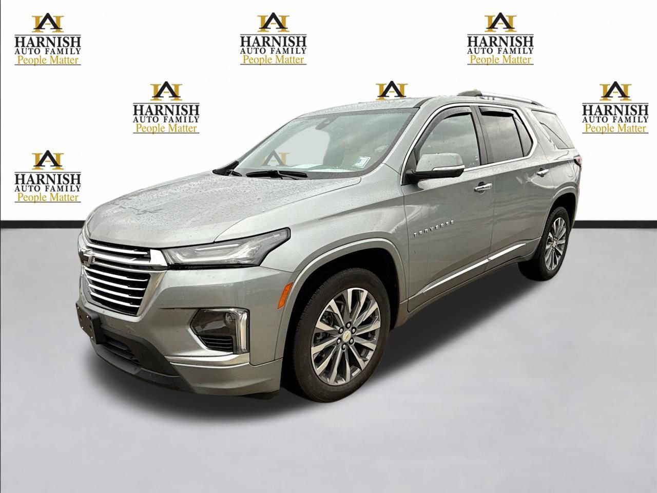 Used 2023 Chevrolet Traverse Premier image 1