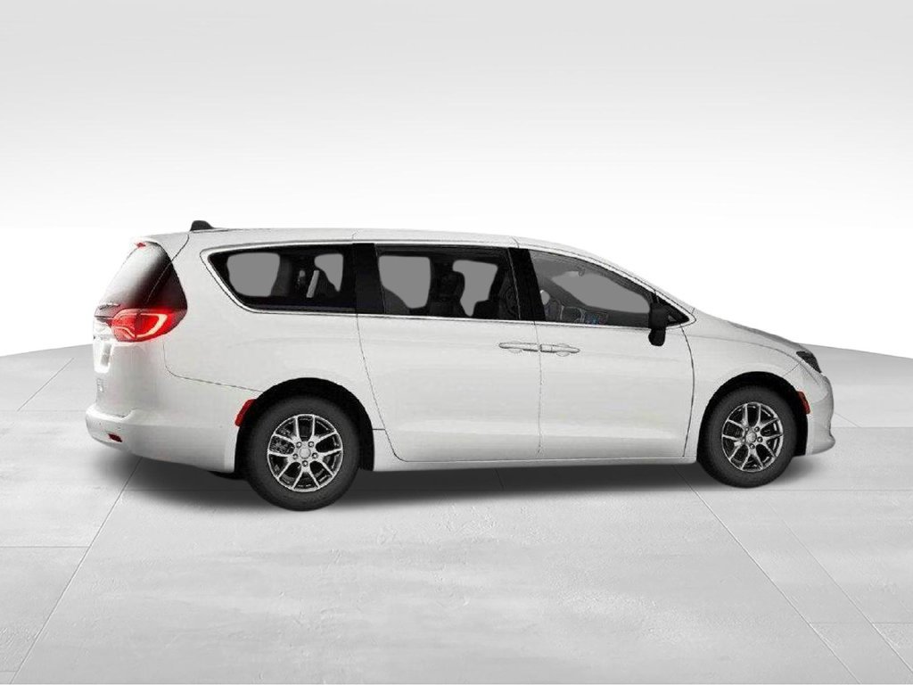 New 2027 Chrysler Pacifica LX FWD image 18