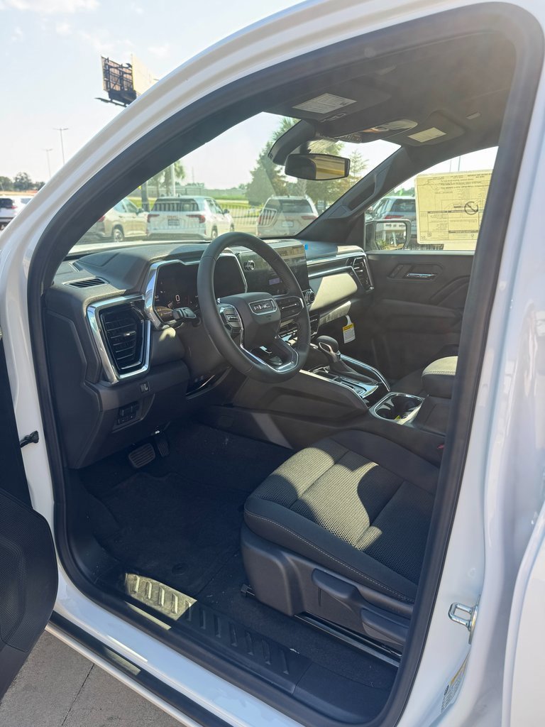 New 2026 GMC Canyon Elevation image 10