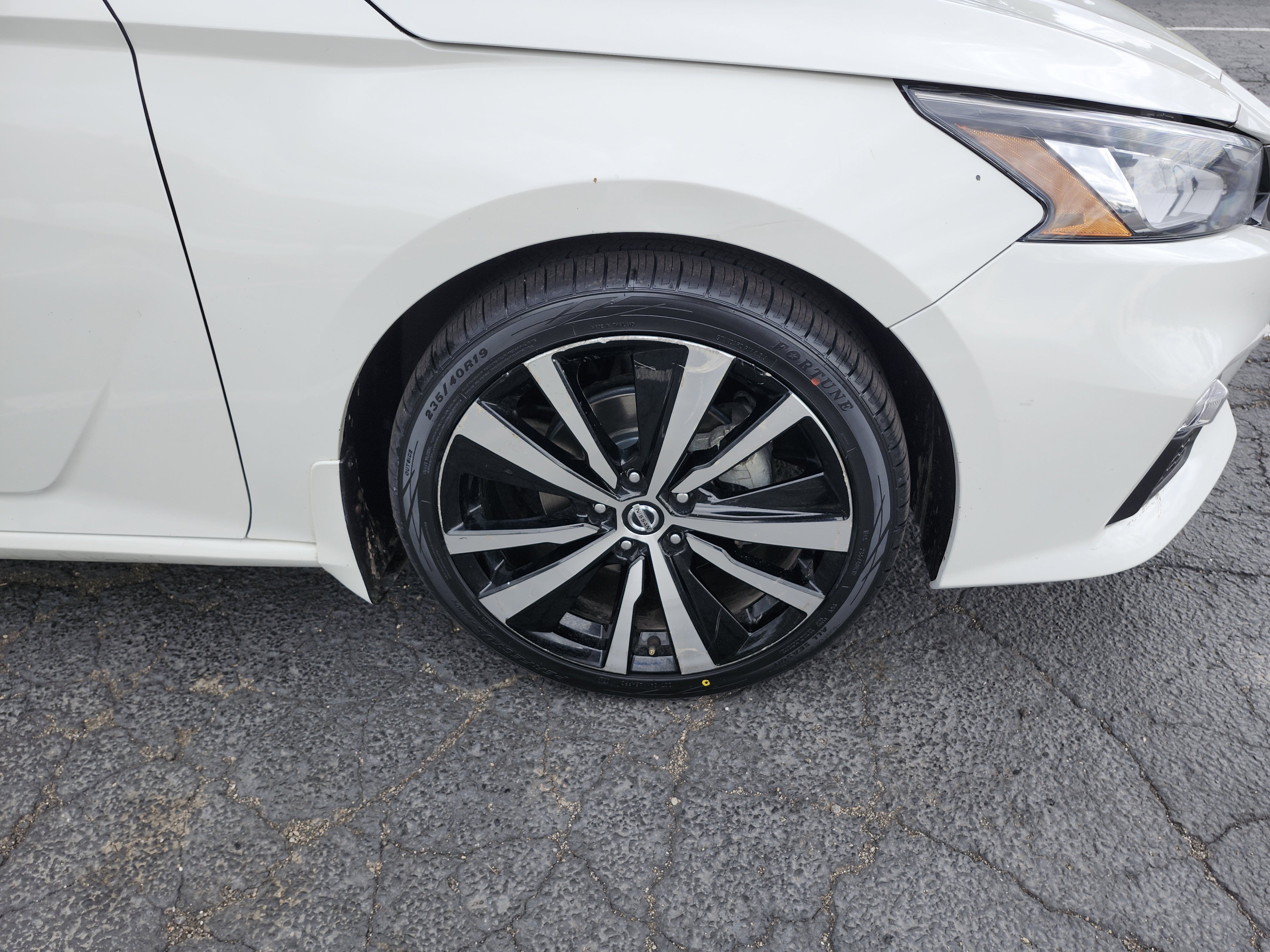 Used 2022 Nissan Altima 2.5 SR FWD image 3