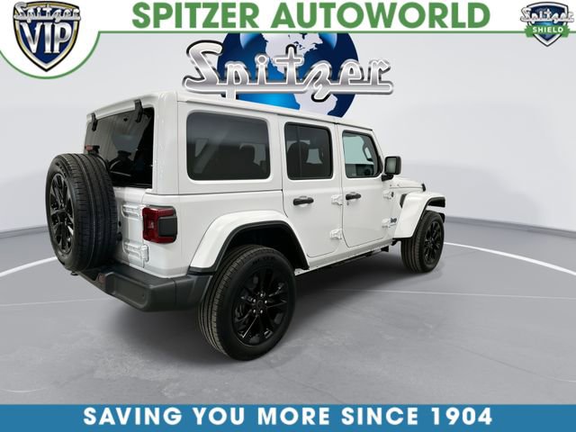 Used 2025 Jeep Wrangler Unlimited Sahara w/ Safety Group AWD/4WD image 11