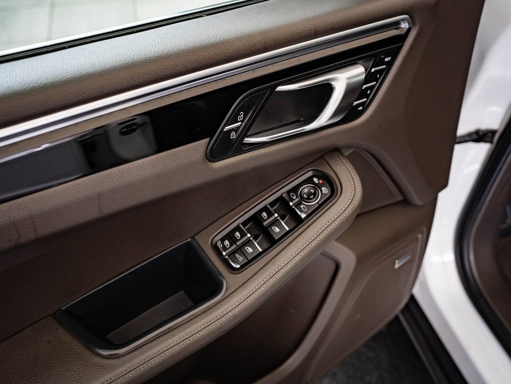Used 2019 Porsche Macan S image 27