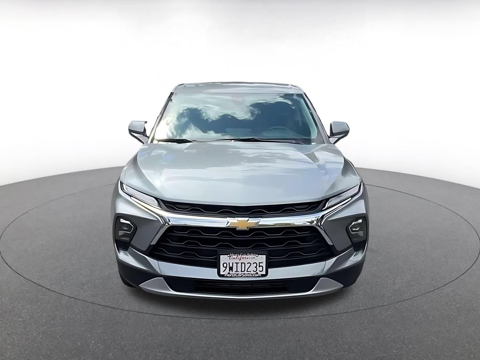 Used 2026 Chevrolet Blazer LT FWD image 4