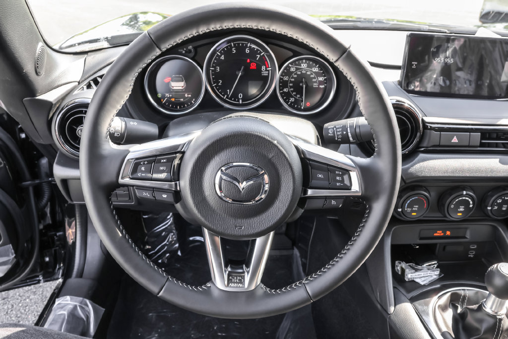 New 2026 MAZDA MX-5 Miata Sport w/ Appearance Package RWD image 25