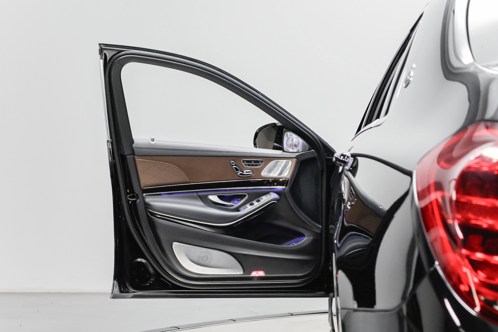 Used 2019 Mercedes-Benz Maybach S 560 4MATIC image 33