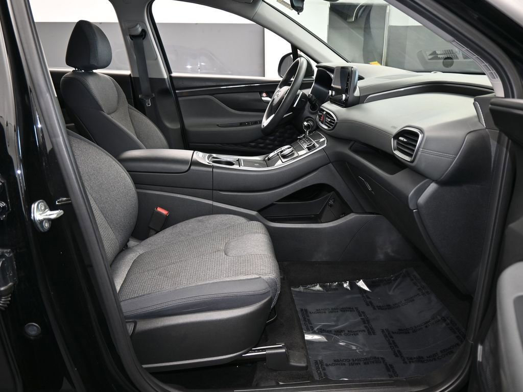 Used 2023 Hyundai Santa Fe SE image 36