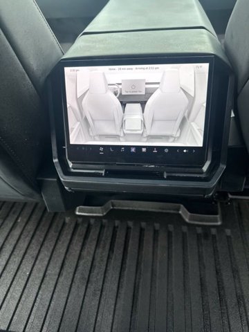 Used 2024 Tesla Cybertruck AWD Crew Cab image 15