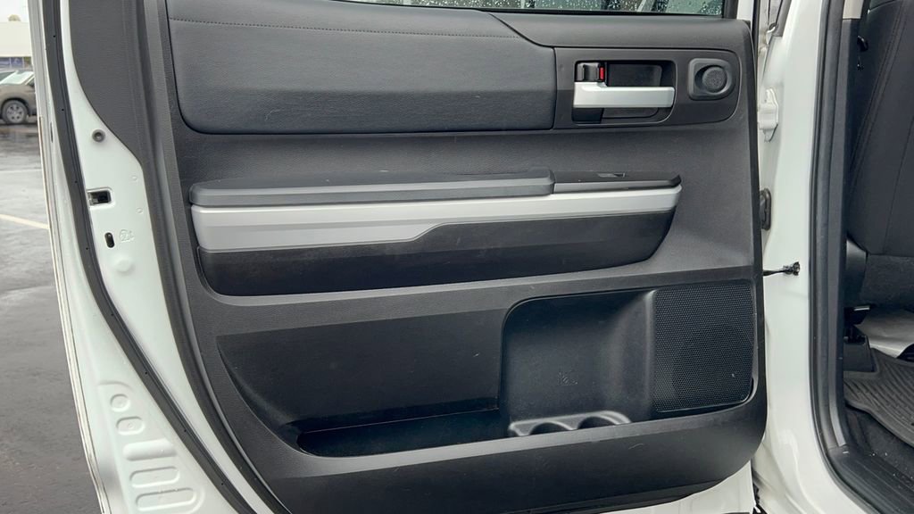 Used 2021 Toyota Tundra SR5 w/ Trail Edition image 29