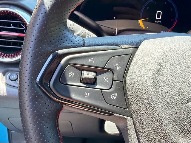 Used 2026 Chevrolet Trax RS w/ Sunroof Package FWD image 32