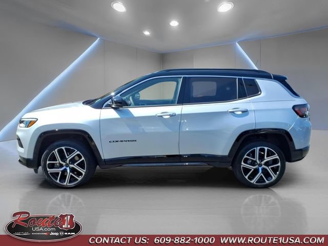 Used 2025 Jeep Compass Limited w/ Elite Group AWD/4WD image 7