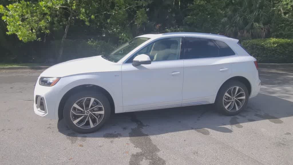 Certified 2024 Audi Q5 2.0T Premium w/ Convenience Package AWD/4WD image 4