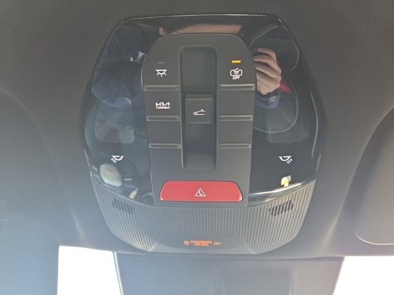 New 2025 Kia K4 GT-Line w/ GT-Line Sunroof Package FWD image 41