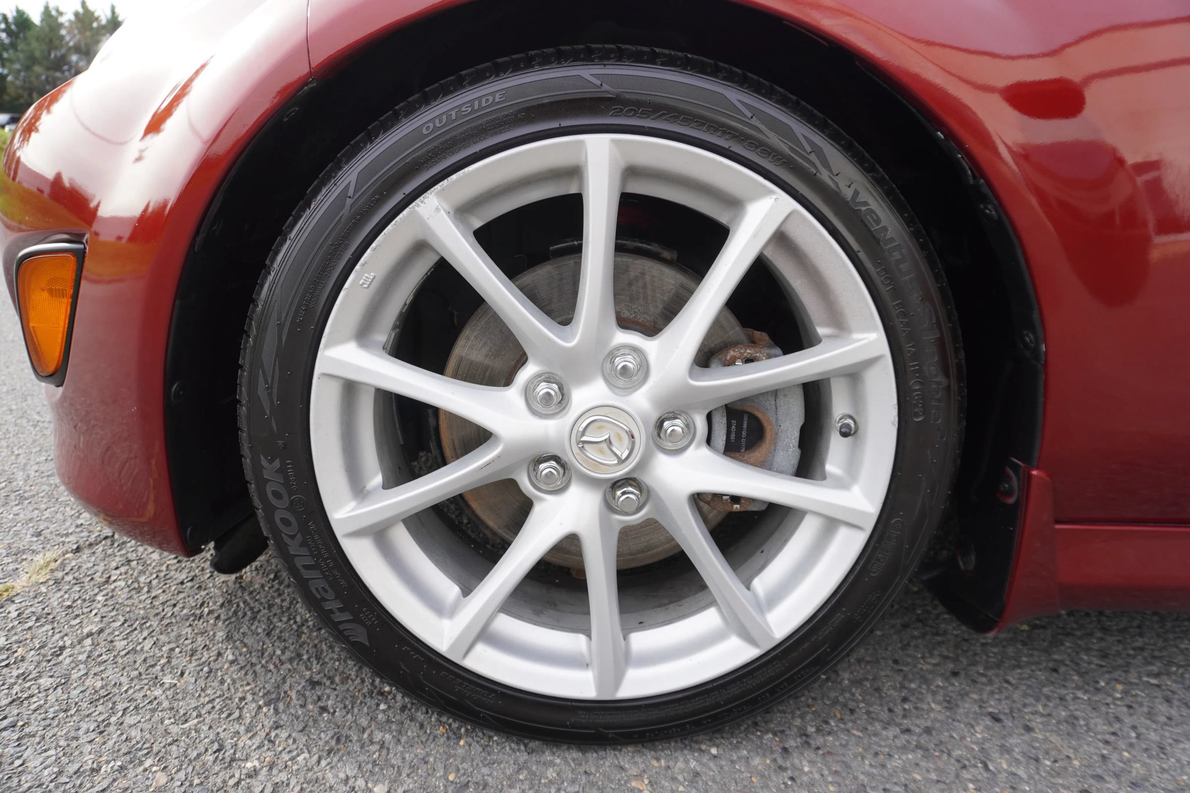 Used 2010 MAZDA MX-5 Miata Grand Touring w/ Premium Pkg RWD image 25